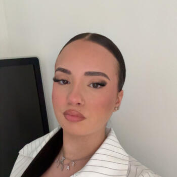 Babysitter in Alfortville: Safia