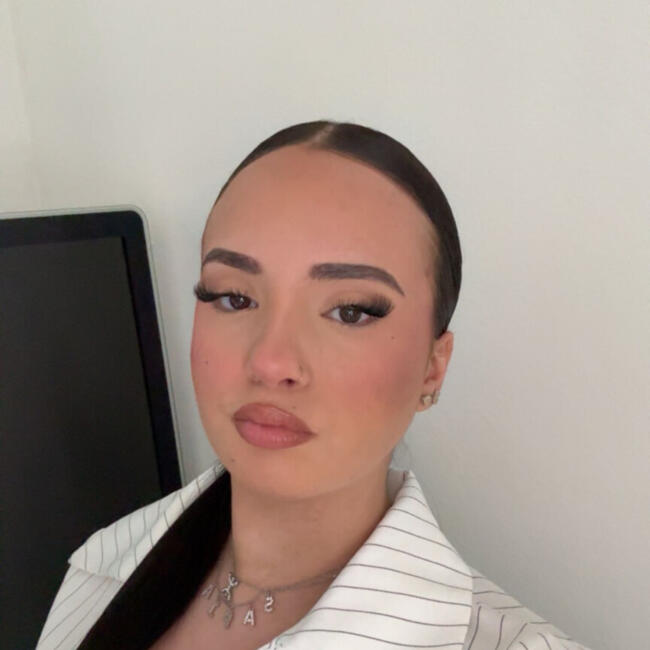 Babysitter in Alfortville: Safia