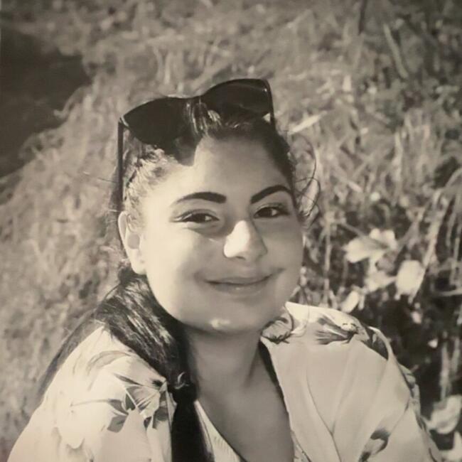 Babysitter in Le Pouget: Lea