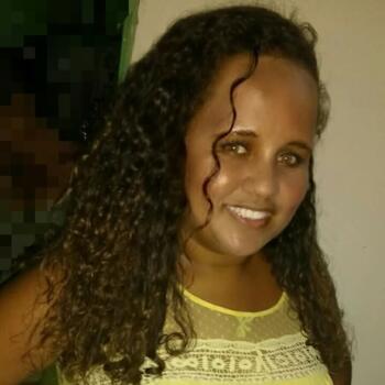 Babysitter in Pilar: Daniela