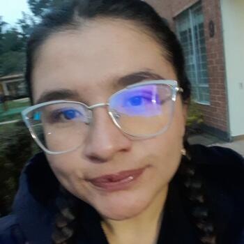Babysitter in Bogotá: Isabela