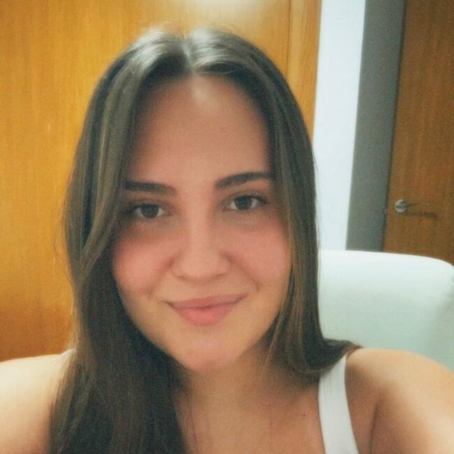 Canguro en Cartagena: Aitana