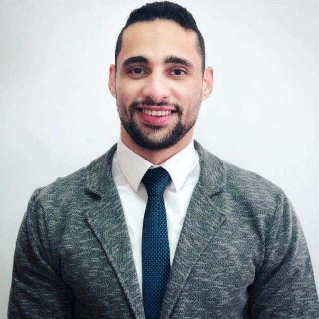 Babysitting job in Corona: Mohamed