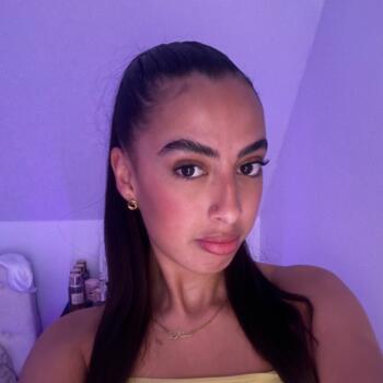 Babysitter in Maromme: Sarah