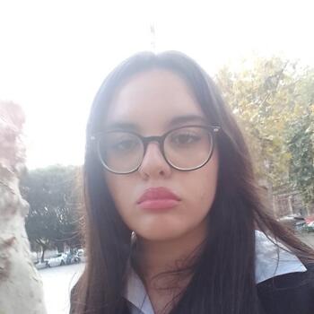 Babysitter in Aci Sant'Antonio: Sarah