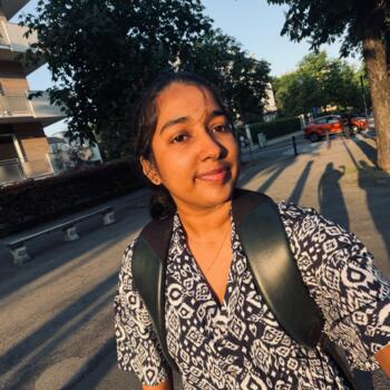 Babysitter Parma: Sneha