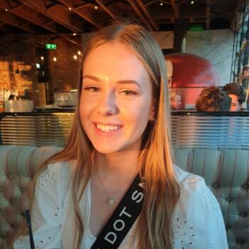 シドニー のベビーシッター: Ali