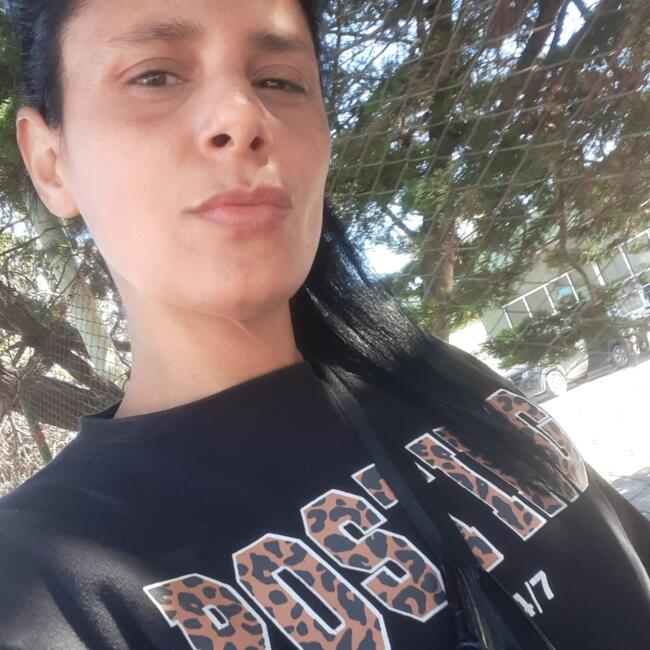 Babysitter in Tigre: Andrea