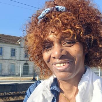 Babysitter Surgères: Mina