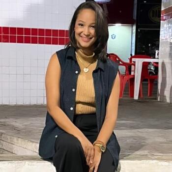 Babysitter in Jequié: Sara