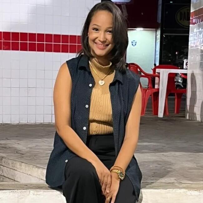 Babysitter in Jequié: Sara