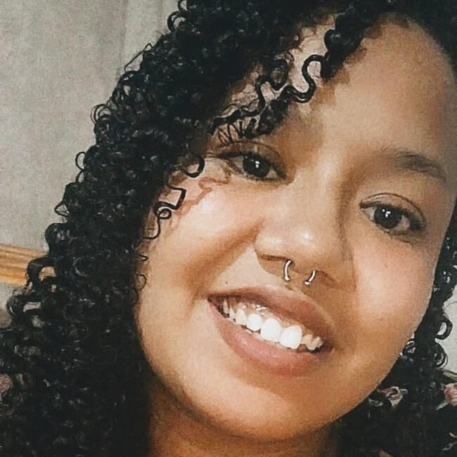 Babá em Paranoá: Anna