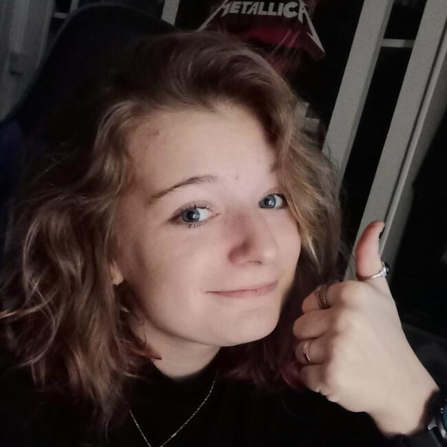 Babysitter in Grenoble: Emie