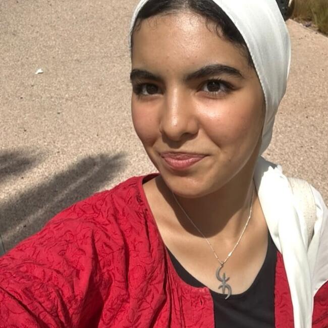 Babysitter in Agadir: Zineb