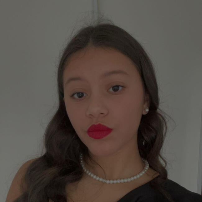 Babysitter in Beaucouzé: Yasmine