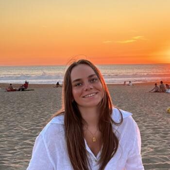 Babysitter in Bayonne: Lisette