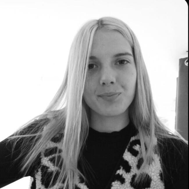 Babysitter in Bantanges: Eva