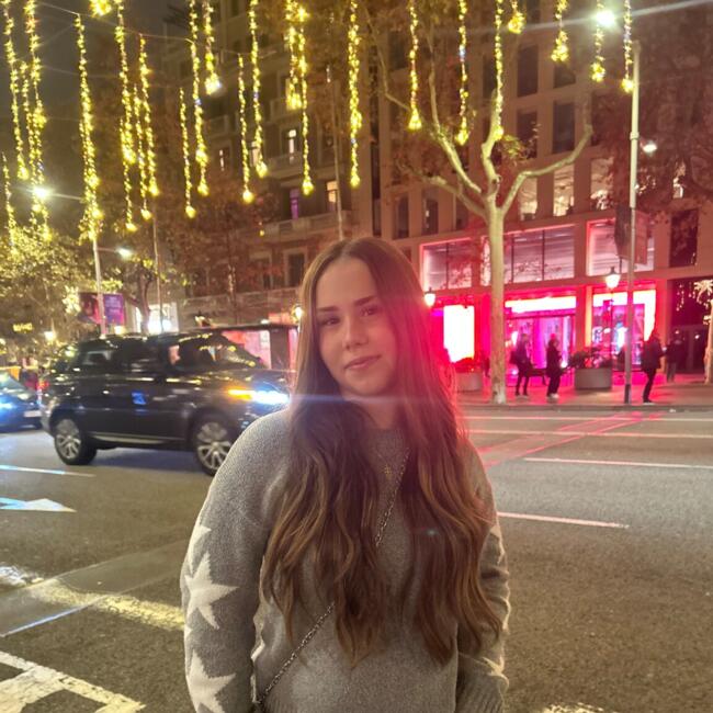 Babysitter in Barcelona: Paula