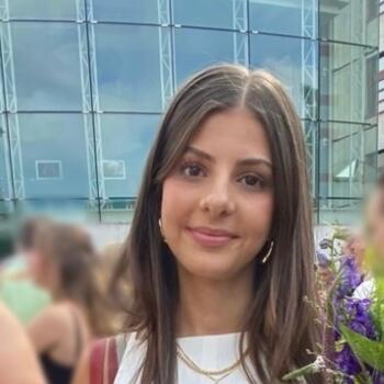 Babysitter a Stallikon: Alina