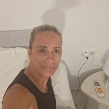 Babysitter in Korydallos: Σπυριδουλα