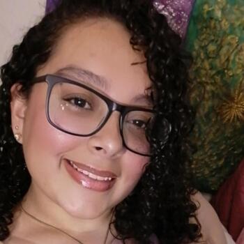 Babysitter in Arcueil: Helen