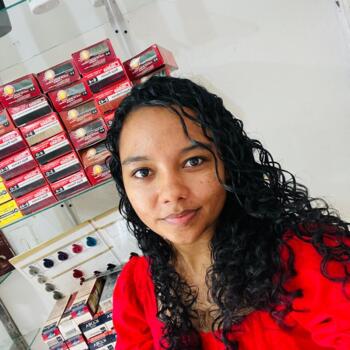 Niñera Acacías: Leidy