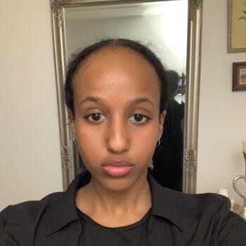 Baby-sitter in Mississauga: Laden