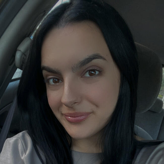 Babysitter in Neos Voutzas: Aurora