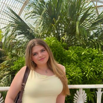 Babysitter in Virginia Beach: Bridget