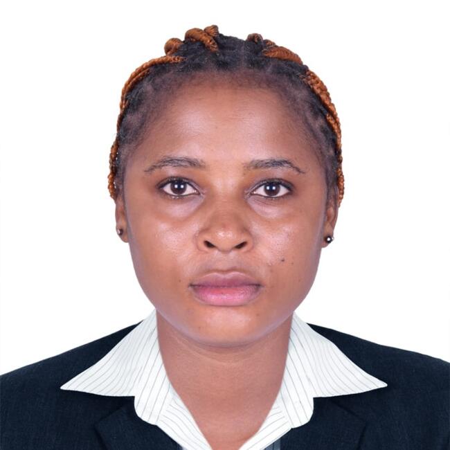 جليسة أطفال في دبي: Odette