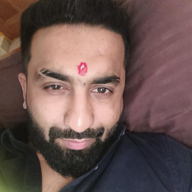 हैदराबाद में बेबीसिटिंग की नौकरी: Bharat