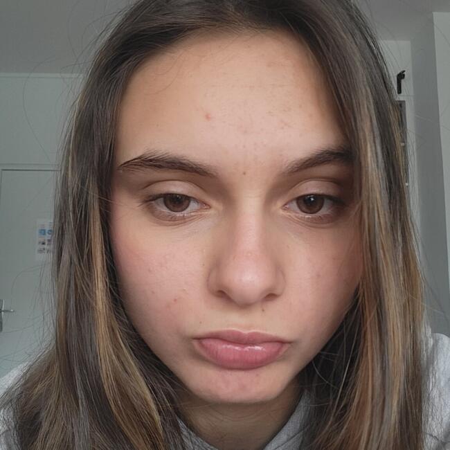 Babysitter in Taverny: Luna