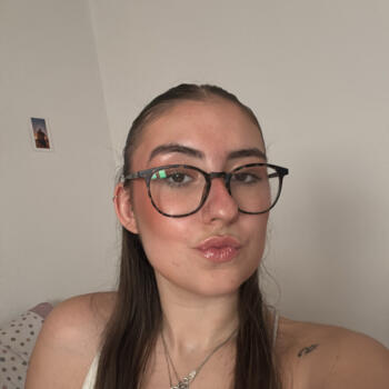 Niñera en Almansa: Mireia