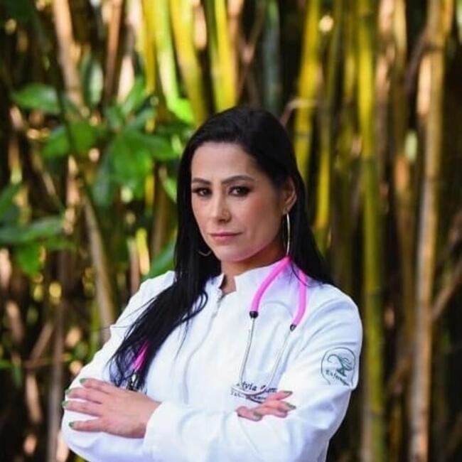 Babysitter in Porto Alegre: Livia