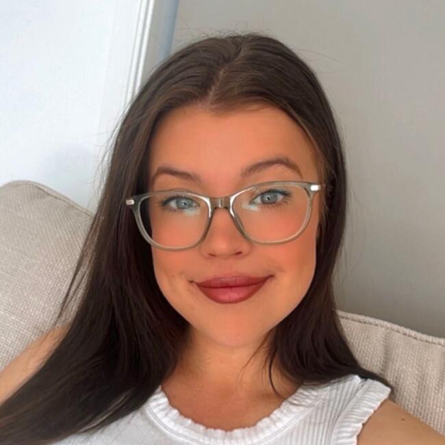 Babysitter in Sydney: Brittany