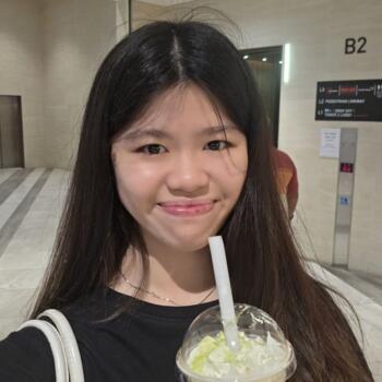 Babysitter in Singapore Island: Jane