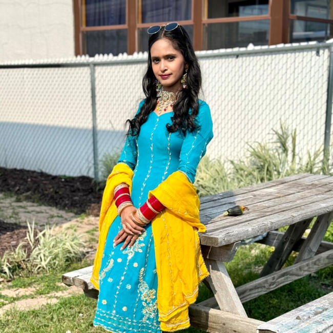 Baby-sitter in Winnipeg: Simran