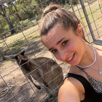 Babysitter in Adelaide: Lorelay