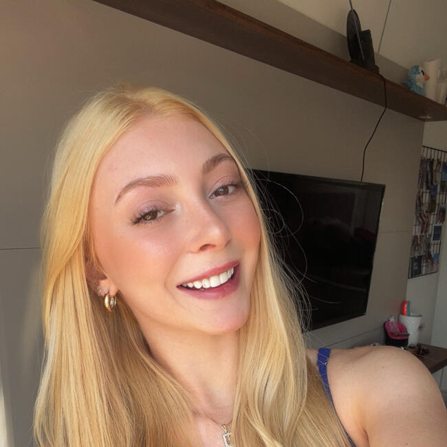 Babá em Itajaí: Ana