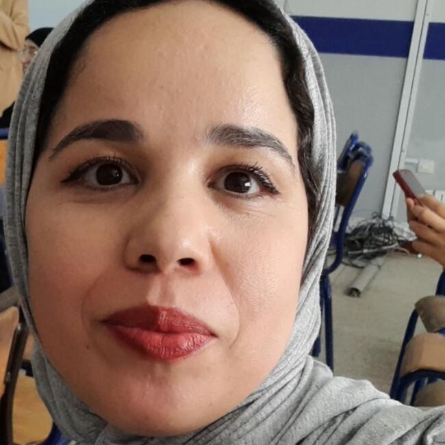 جليسة أطفال في الدار البيضاء: Khadija