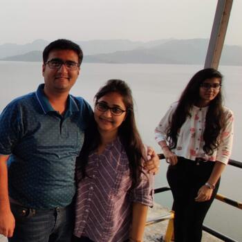 माता-पिता बंगलौर: Rushabh