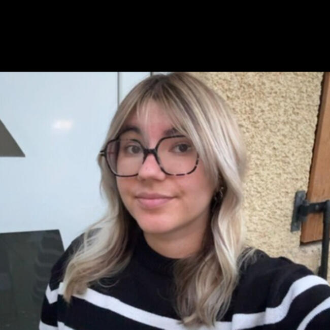 Babysitter in Villeurbanne: Chloé