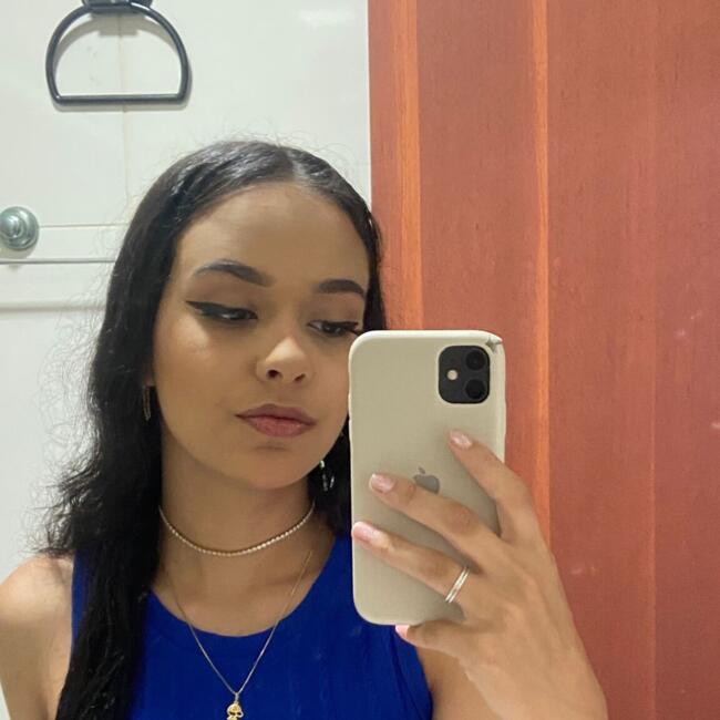 Babysitting job in Tubarão: Livia