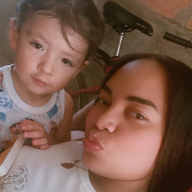 Niñera en Floridablanca: ANAURIS