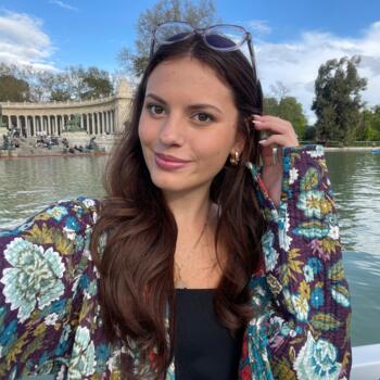 Babysitter in São Domingos de Rana: Nyara