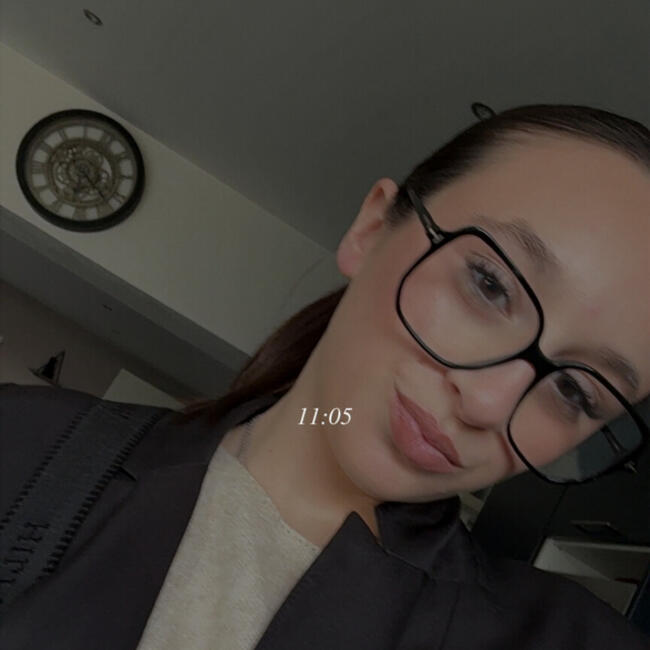 Babysitter in Bruay-sur-l'Escaut: Shanys