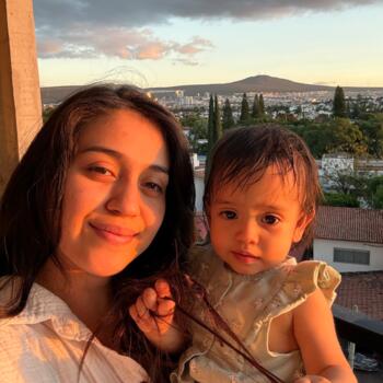 Babysitting job in León: babysitting job Laura