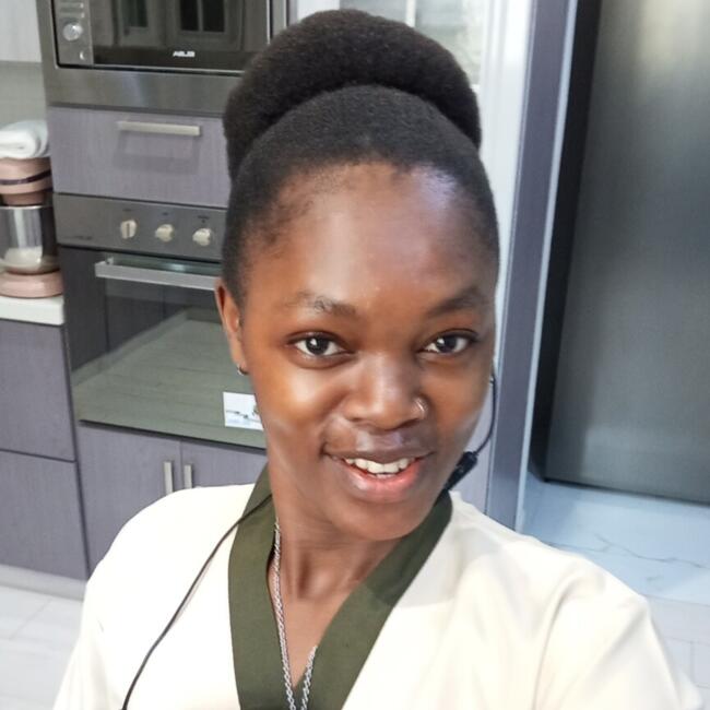 Babysitter in Mombasa: Alicia keys