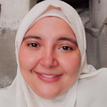 جليسة أطفال في الإسكندرية: Mana salah