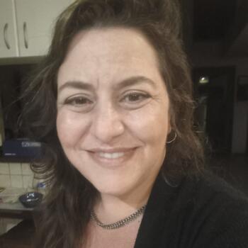 Babysitter in Ubatuba: Nicole